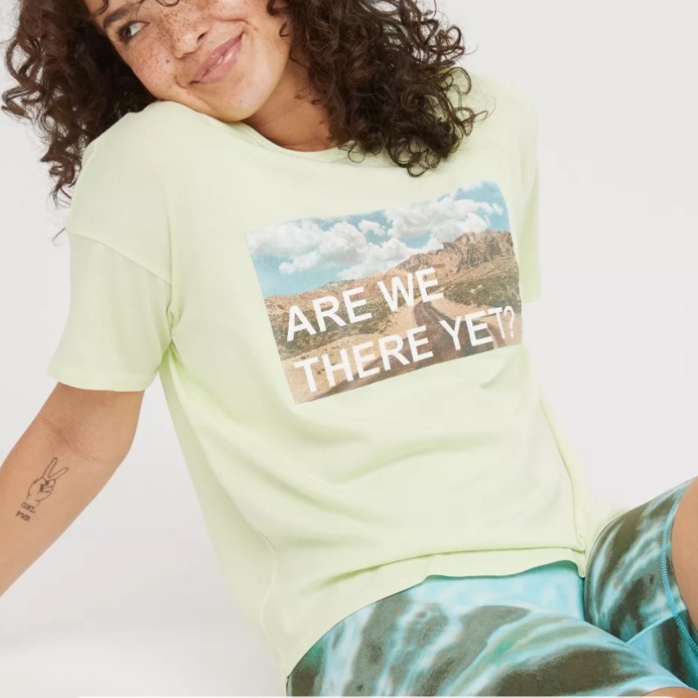 Offline Aerie Women L Green Short Sleeve Unstoppable Oversized Graphic T-Shirt